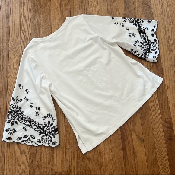 Chico’s Mixed Media Top Embroidered Eyelet Sleeve Alabaster Size Chico’s 1=Us M - Picture 7 of 8